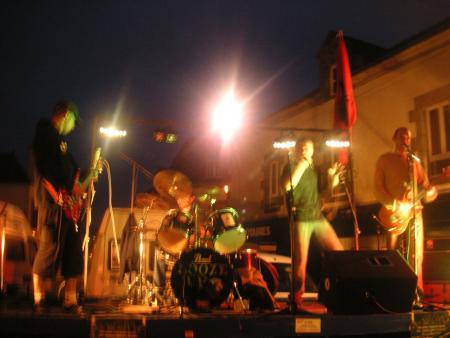 BOOZE UP a la f&ecirc;te de la musique &agrave; Questembert  29 juin 2007